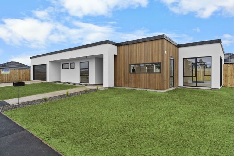 Photo of property in 21 Rosalind Avenue, Darfield, 7571