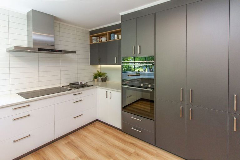 Photo of property in 34 Samwell Drive, Whitby, Porirua, 5024