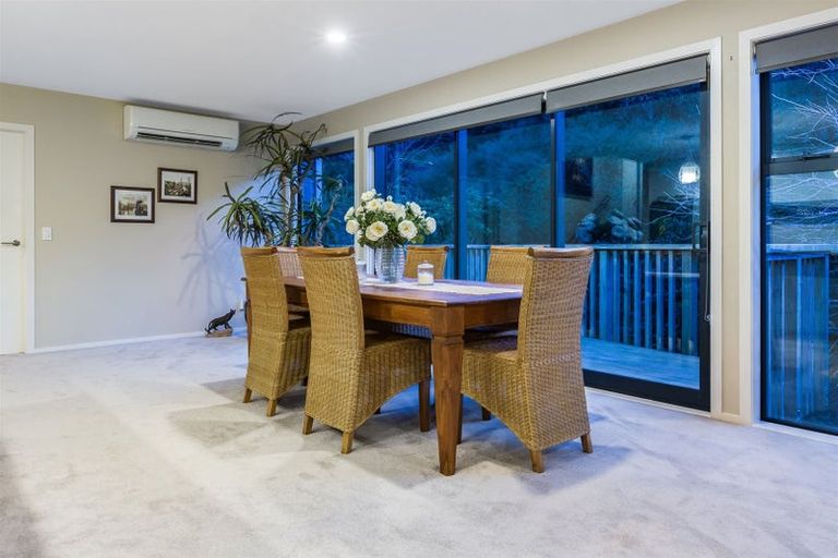 Photo of property in 122 Navigation Drive, Whitby, Porirua, 5024