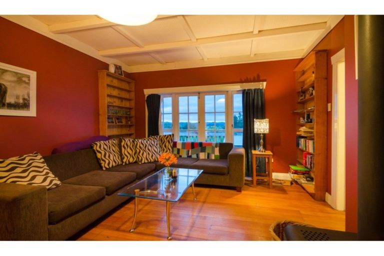 Photo of property in 203 Mangakura Road, Helensville, 0875