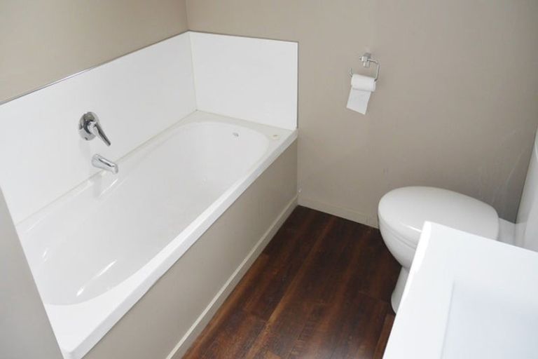 Photo of property in 336c Selwyn Street, Addington, Christchurch, 8024