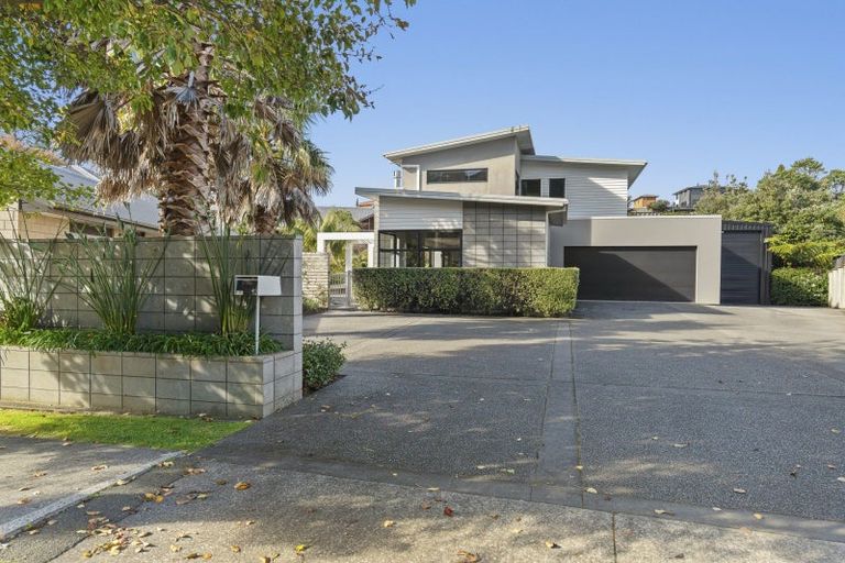 Photo of property in 13 Fernbrook Drive, Hurworth, New Plymouth, 4310