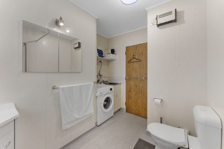 Photo of property in 7a Lincoln Grove, Wainuiomata, Lower Hutt, 5014