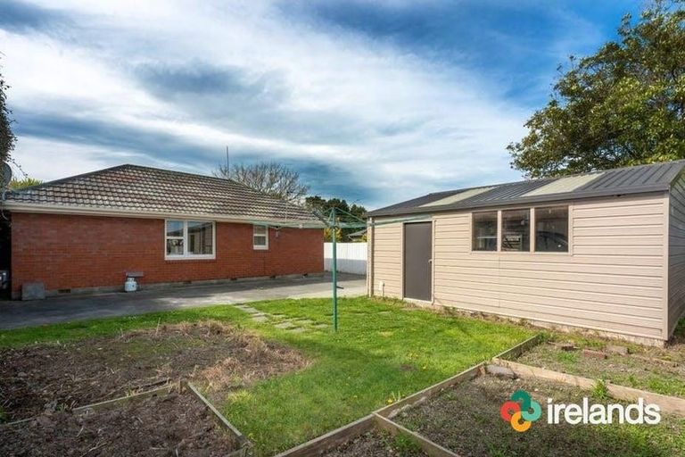 Photo of property in 147 Wairakei Road, Bryndwr, Christchurch, 8053