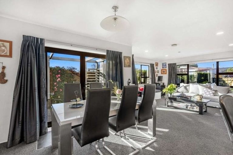 Photo of property in 109 Wellington Street, Pukekohe, 2120