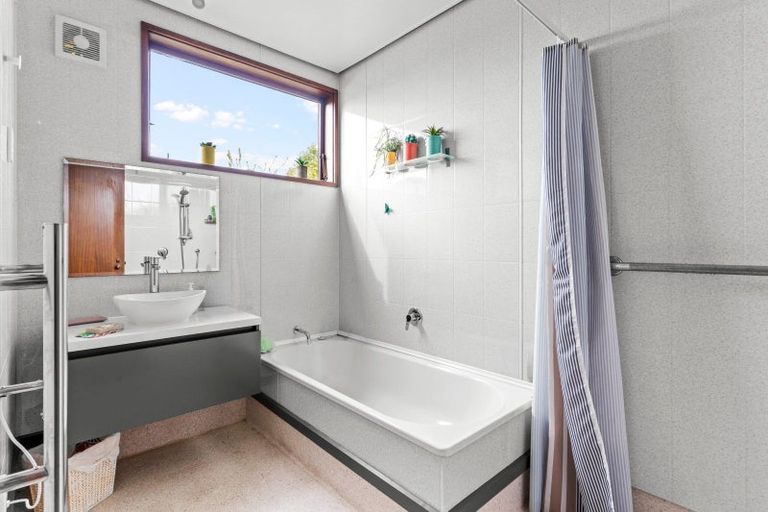 Photo of property in 16 Napier Street, Belleknowes, Dunedin, 9011