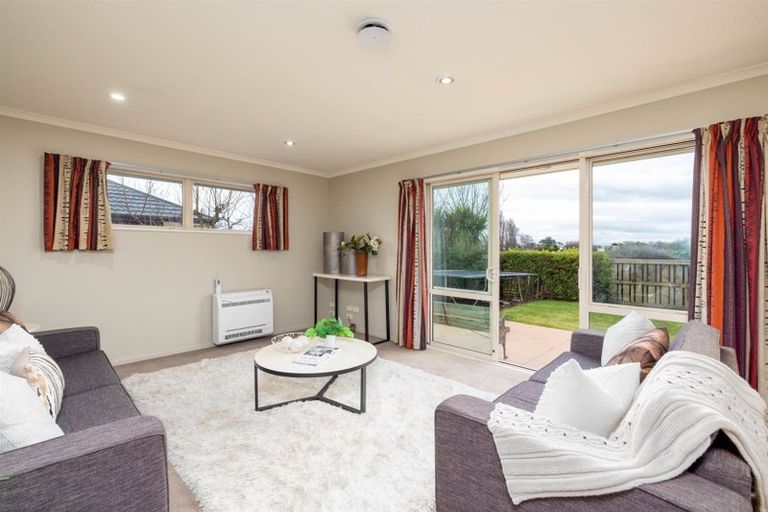 Photo of property in 6 Vangelis Lane, Mairehau, Christchurch, 8013