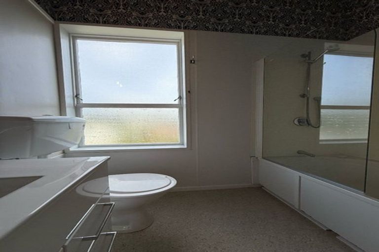 Photo of property in 66 Central Terrace, Kelburn, Wellington, 6012