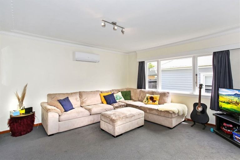 Photo of property in 22 Laurie Avenue, Papakura, 2110