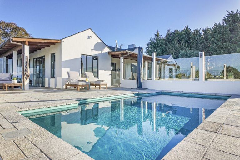Photo of property in 266 Moteo Pa Road, Puketapu, Napier, 4183