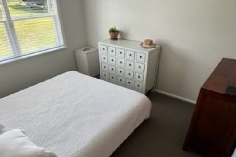 Photo of property in 7 Meadowvale Avenue, Forrest Hill, Auckland, 0620