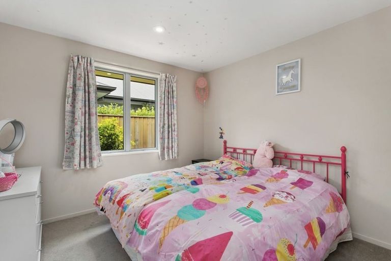 Photo of property in 22 Brookwater Avenue, Northwood, Christchurch, 8051