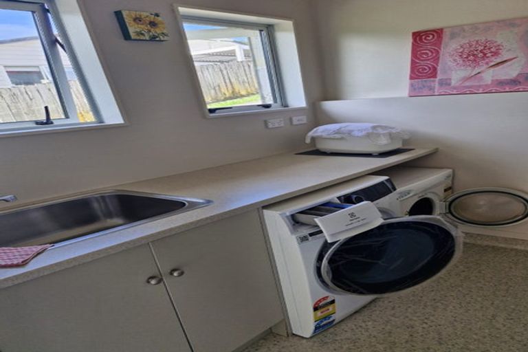 Photo of property in 1/25 Mahara Avenue, Birkenhead, Auckland, 0626