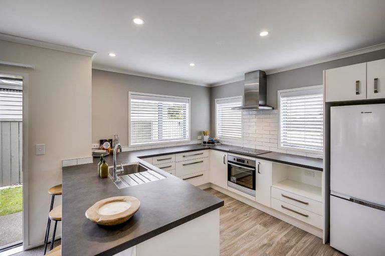 Photo of property in 93 King Street, Taradale, Napier, 4112