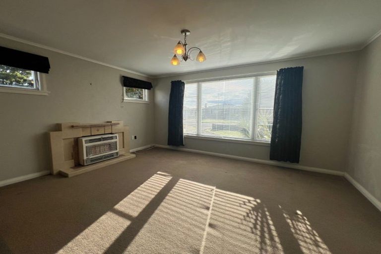 Photo of property in 16 Stirling Crescent, Hokowhitu, Palmerston North, 4410