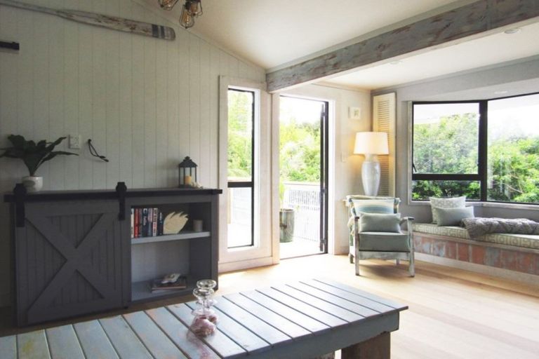 Photo of property in 82 Rangitane Loop Road, Kerikeri, 0294