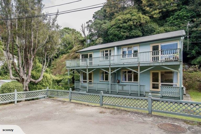 Photo of property in 1/62 Simla Crescent, Khandallah, Wellington, 6035