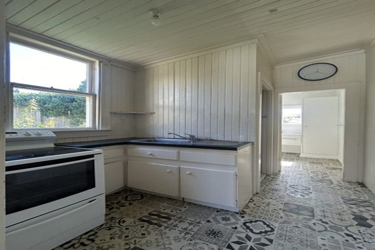 Photo of property in 4 Myrtle Crescent, Mount Cook, Wellington, 6021