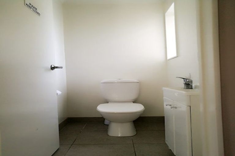 Photo of property in 17a James Road, Manurewa, Auckland, 2102