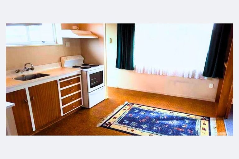 Photo of property in 1/65 Springs Road, Hornby, Christchurch, 8042