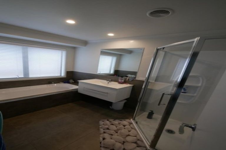 Photo of property in 2 Matawai Puna Drive, Pukekohe, 2120