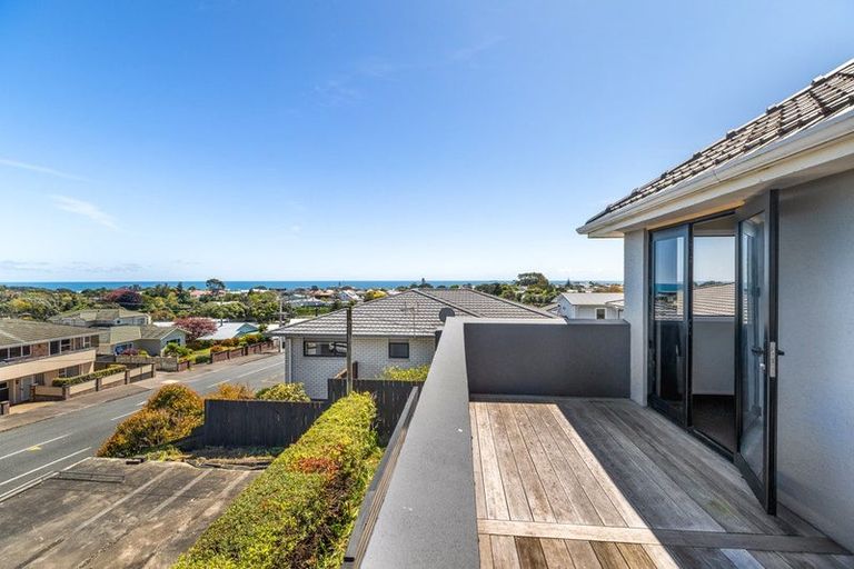 Photo of property in 49 Paynters Avenue, Strandon, New Plymouth, 4312