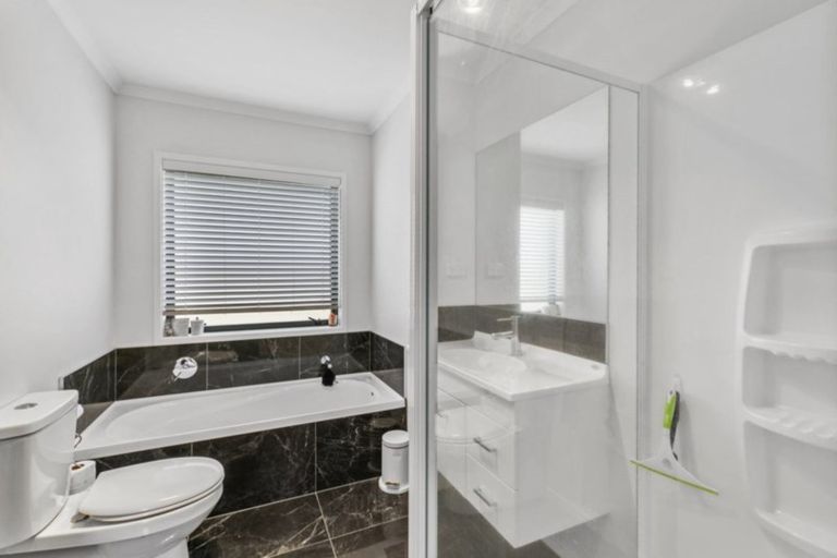 Photo of property in 58 Marion Crescent, Papamoa Beach, Papamoa, 3118
