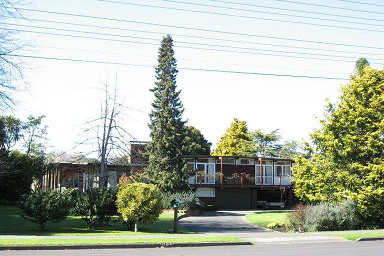 Photo of property in 9 Skerman Street, Marton, 4710