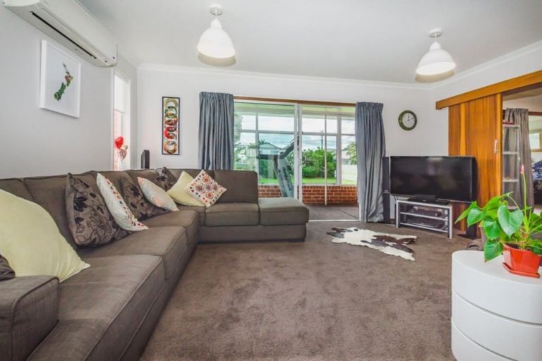 Photo of property in 20 Ngapotiki Street, Paraparaumu Beach, Paraparaumu, 5032