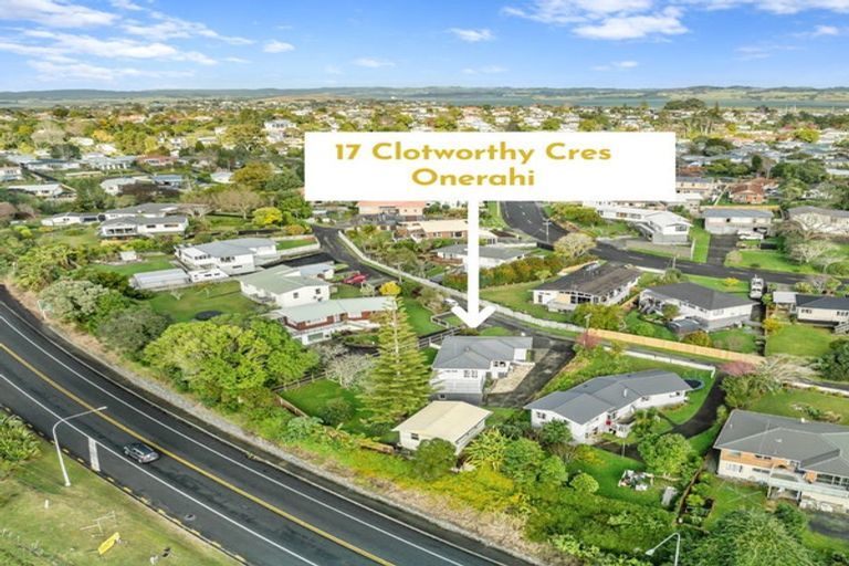 Photo of property in 17 Clotworthy Crescent, Onerahi, Whangarei, 0110