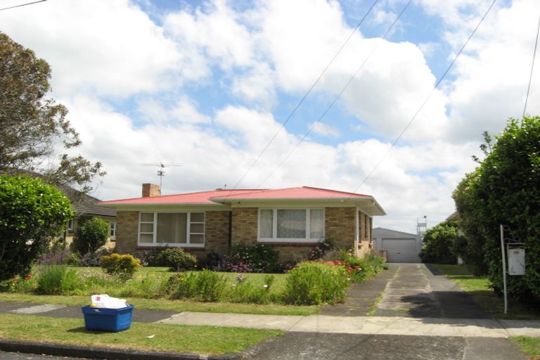 Photo of property in 27 Lawrie Avenue, Pukekohe, 2120