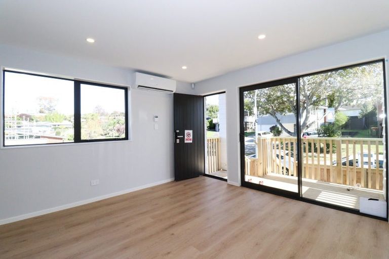 Photo of property in 4b Blue Gum Rise, Sunnyhills, Auckland, 2010