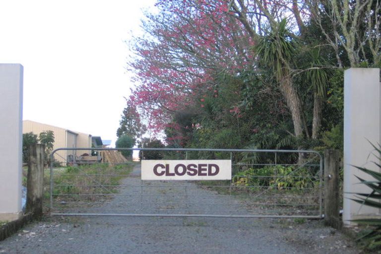 Photo of property in 14 Aileen Place, Whangamata, 3691