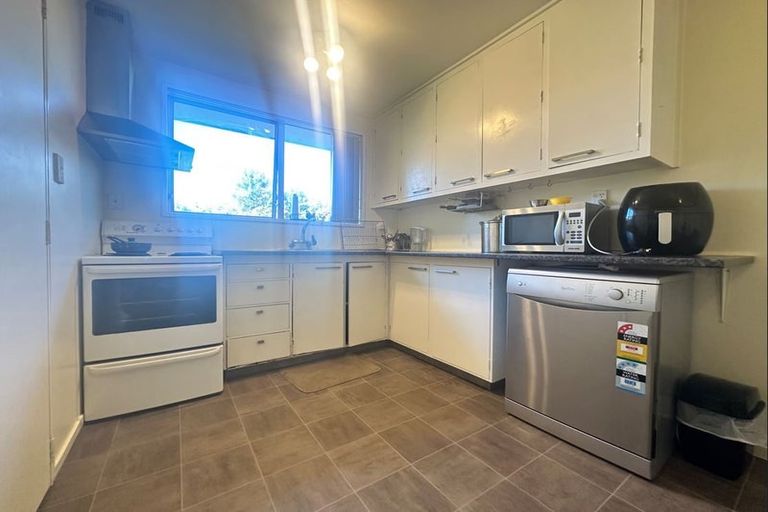 Photo of property in 3/98 Peverel Street, Riccarton, Christchurch, 8041