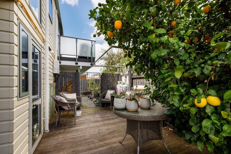 Photo of property in 2 Marina Drive, Waikawa, Picton, 7220