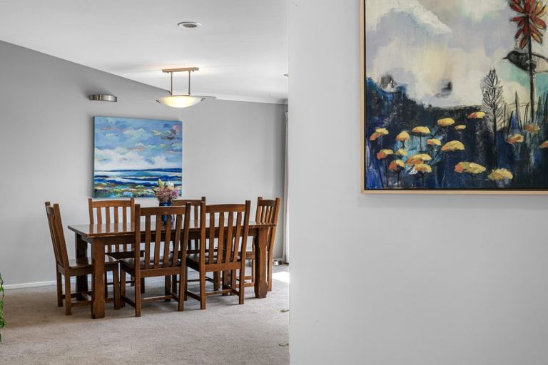 Photo of property in 15 Glenreagh Place, Torbay, Auckland, 0630