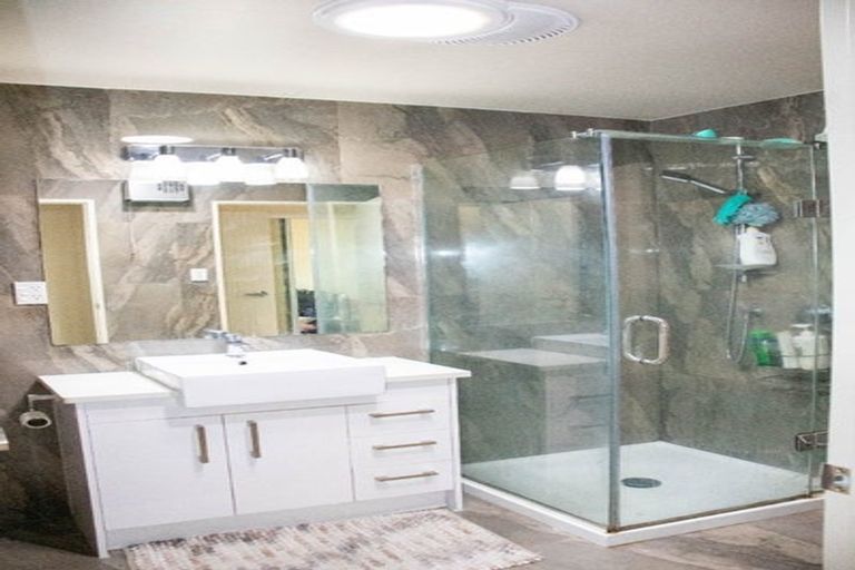 Photo of property in 10 Tribute Loop, Takanini, 2112