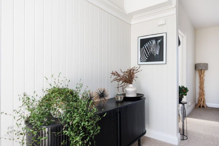 Photo of property in 2 Ngahina Street, Marton, 4710