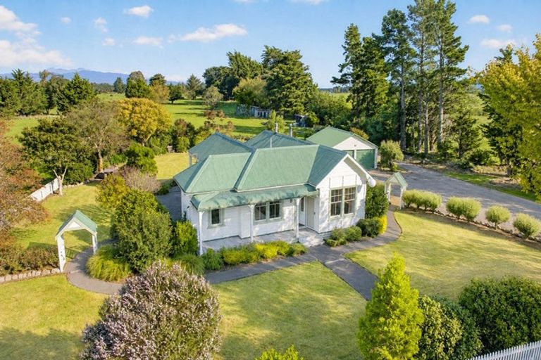 Photo of property in 52 Longwood Road, South Featherston, Featherston, 5771
