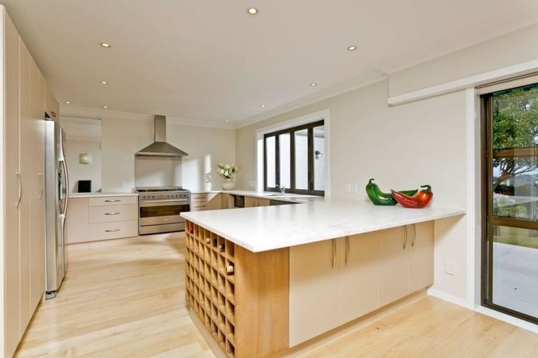 Photo of property in 3 Limeburners Close, Hobsonville, Auckland, 0618