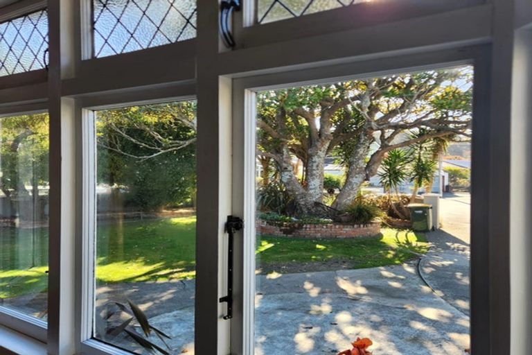 Photo of property in 1 Williams Grove, Melling, Lower Hutt, 5010