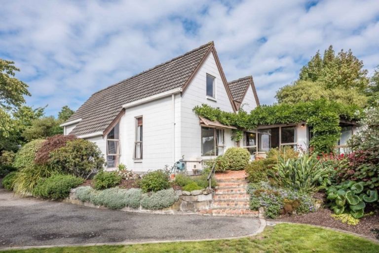 Photo of property in 40 Ngarara Road, Waikanae, 5036