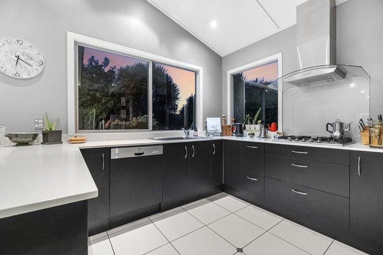 Photo of property in 51 Palliser Drive, Huntington, Hamilton, 3210