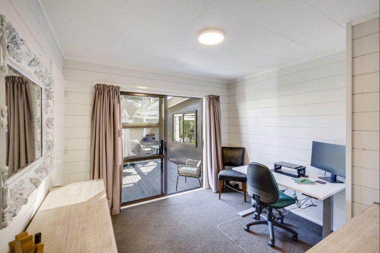 Photo of property in 5 Anthony Place, Bay View, Napier, 4104