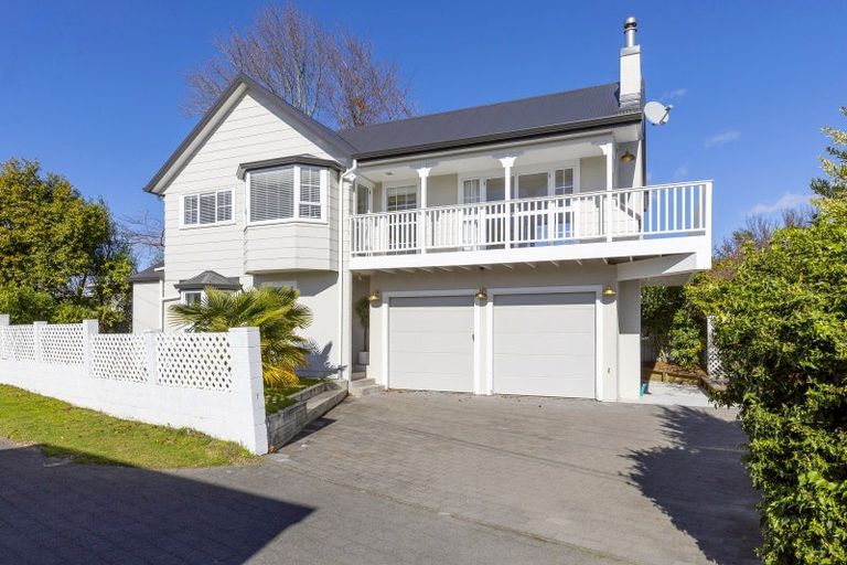 Photo of property in 26 Aubrey Crescent, Rainbow Point, Taupo, 3330