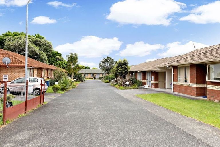 Photo of property in Kessel Way, 23/379 Swanson Road, Ranui, Auckland, 0612