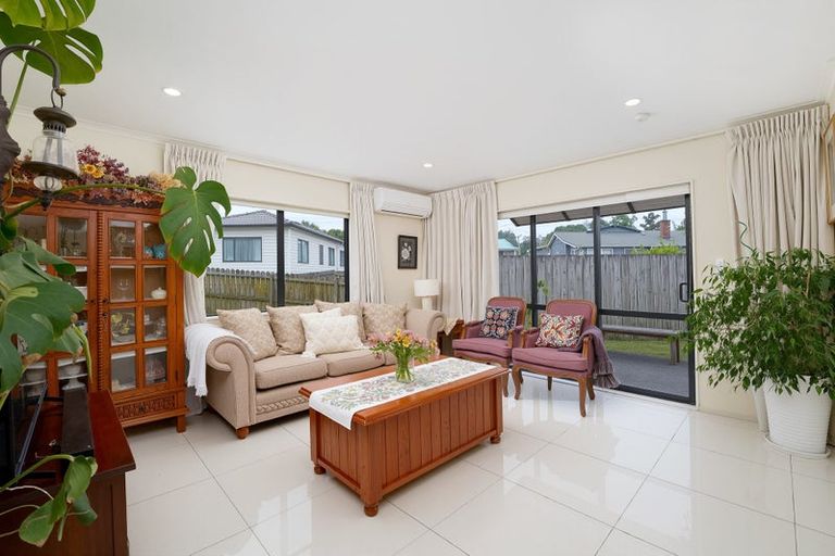 Photo of property in 20 Pyramid Place, Glen Eden, Auckland, 0602