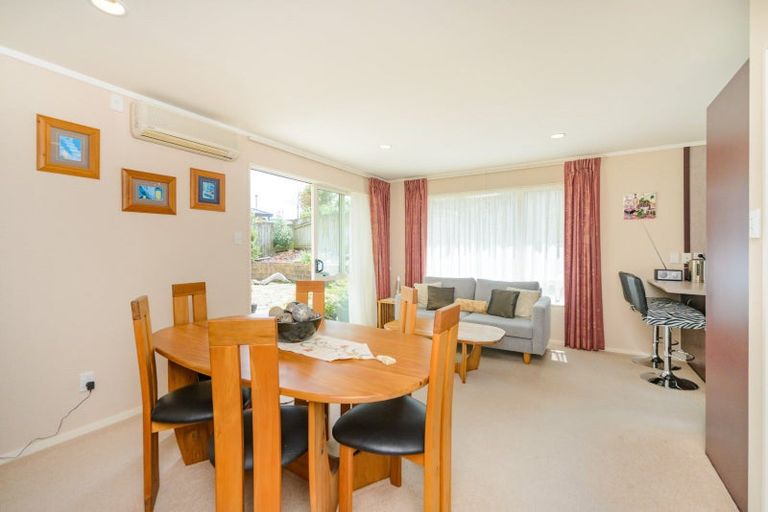 Photo of property in 100 Parnell Heights, Kelvin Grove, Palmerston North, 4414