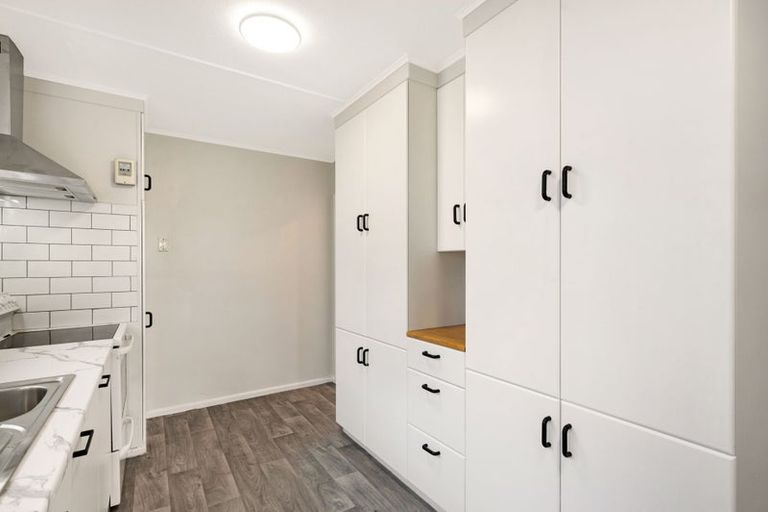Photo of property in 4 Bright Crescent, Maraenui, Napier, 4110