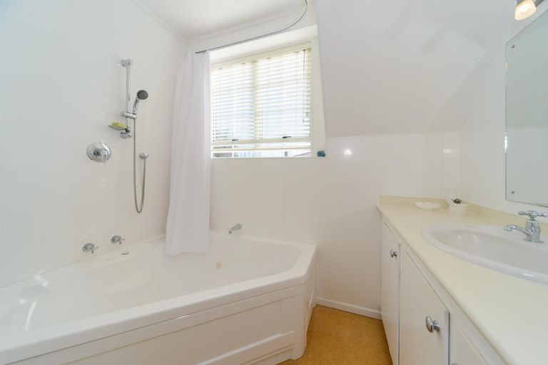 Photo of property in 26a Karina Terrace, Roslyn, Palmerston North, 4414